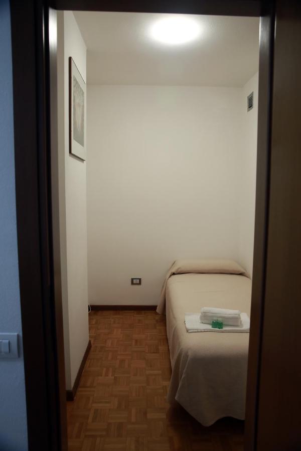 Holiday Residence With Private Garden Екстер'єр фото